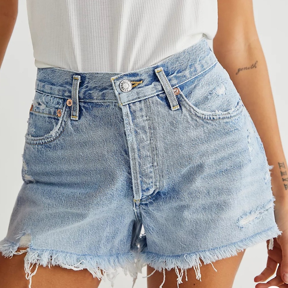 agolde parker distressed denim cutoff shorts size 28